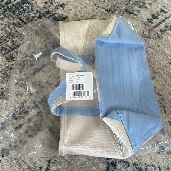 L.L. Bean Boat & Tote Medium seabord baby blue Canvas Bag NWT USA Made - Picture 5 of 6